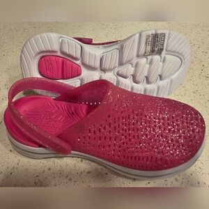 Skechers Women's Pink Glitter Clogs